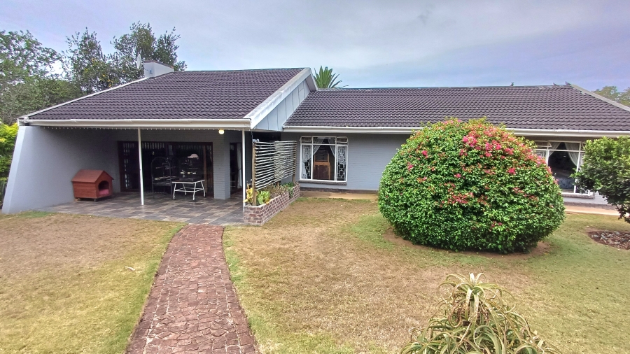 4 Bedroom Property for Sale in Vanes Estate Eastern Cape